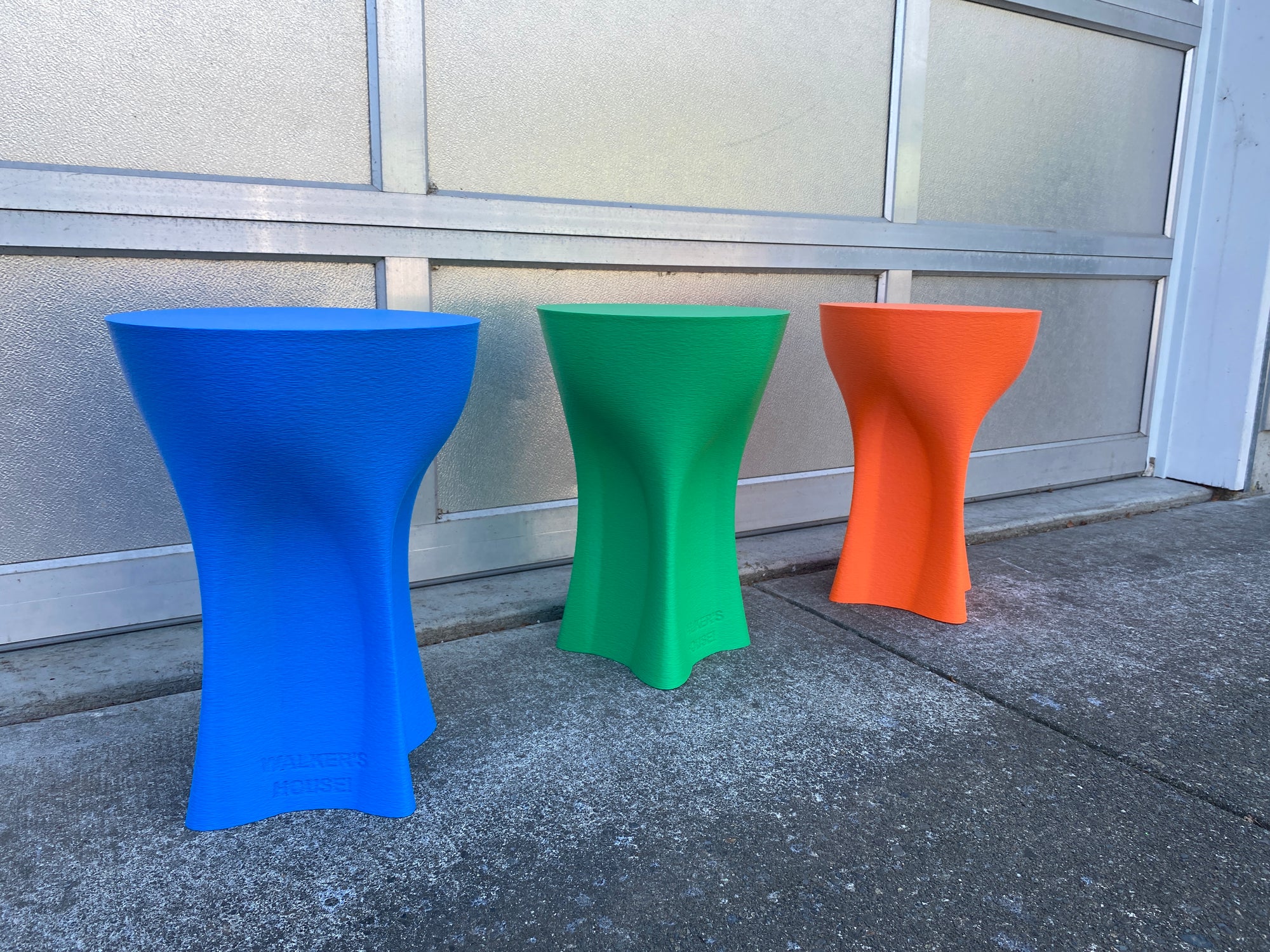 END TABLE / PLANT STAND