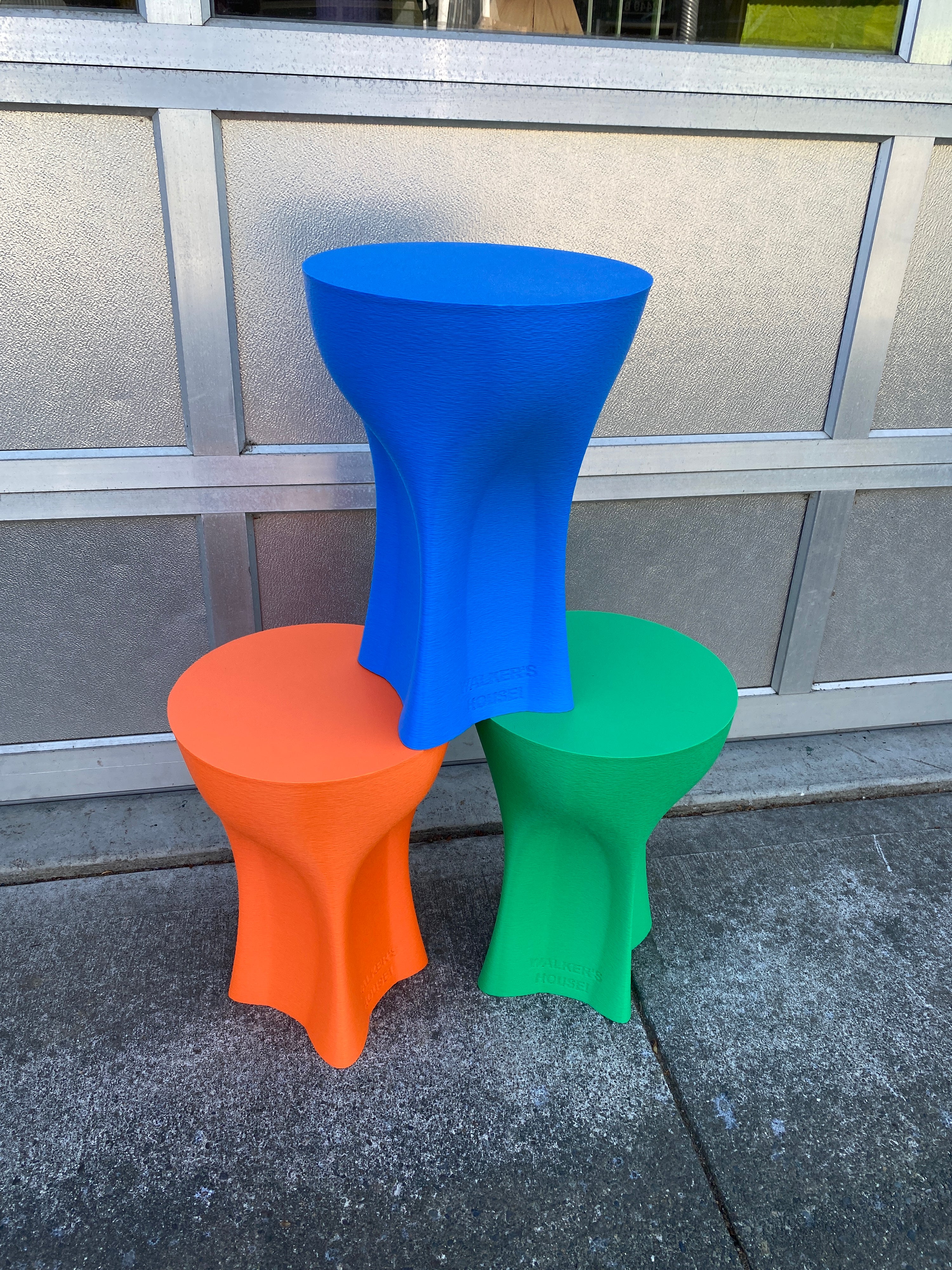 END TABLE / PLANT STAND