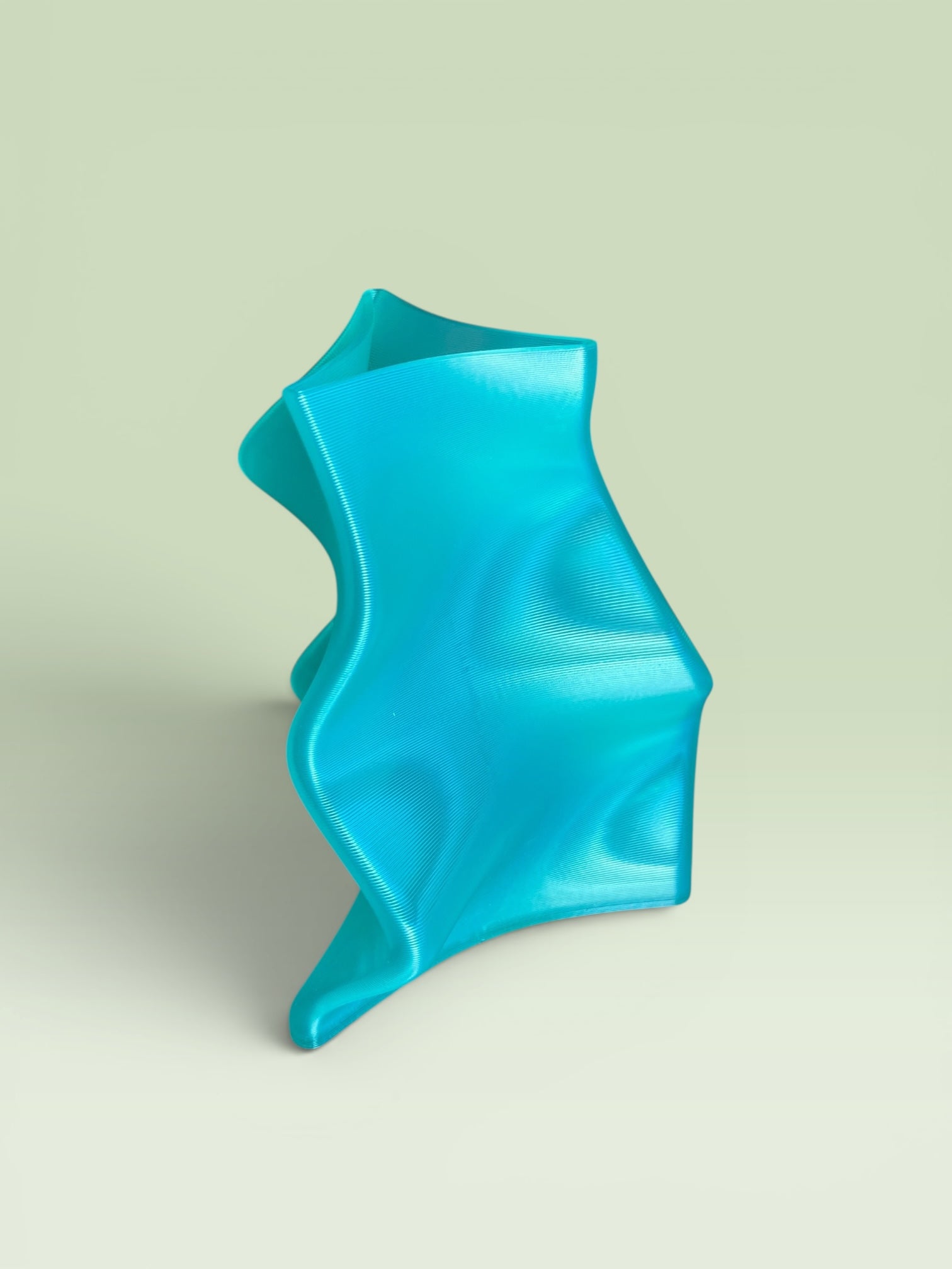 Mini Bull-Kelp Vase