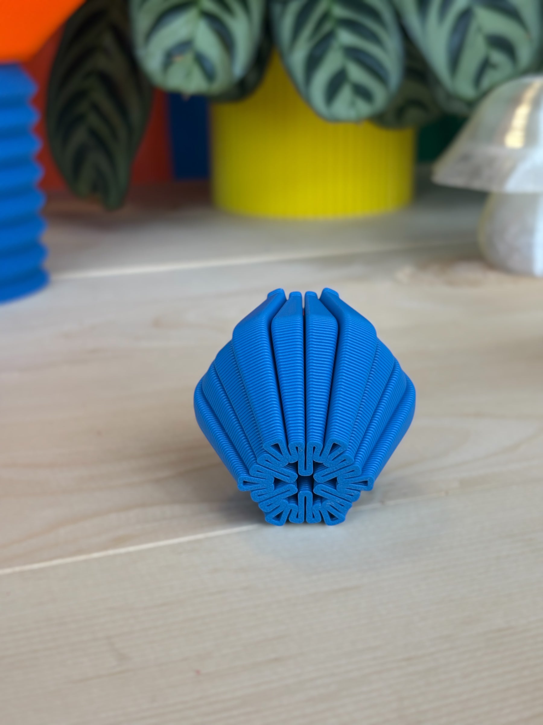 Sustainable Holiday Tree Ornament – 3D Print in Eco-Friendly PLA